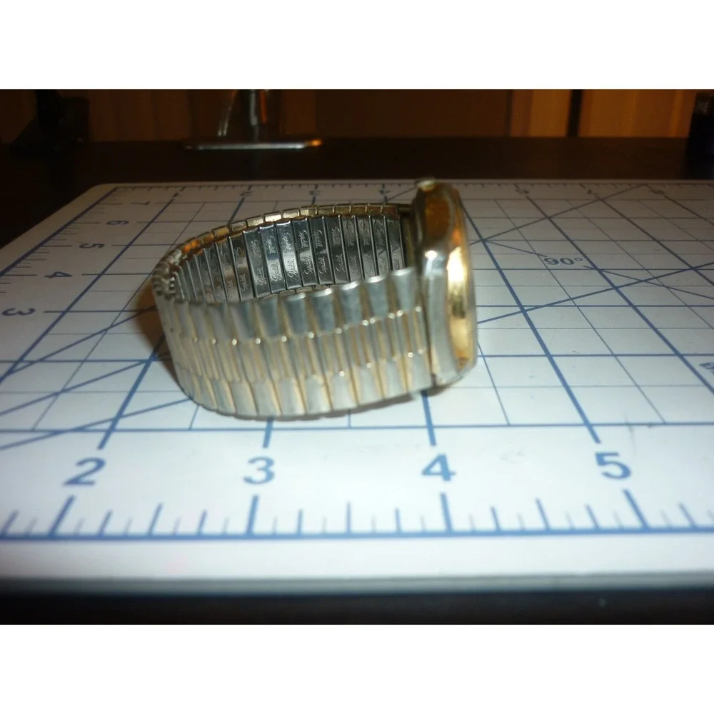 Pulsar Quartz Watch V533-7A30 Gold Tone Day‎ Date Speidel Band Mens 35mm Vtg USA